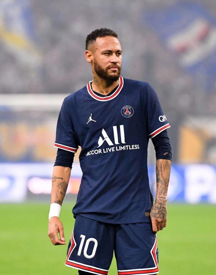 引人注目的 引人注目的