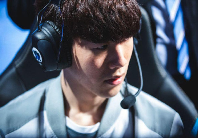 不少年轻才 不少年轻才