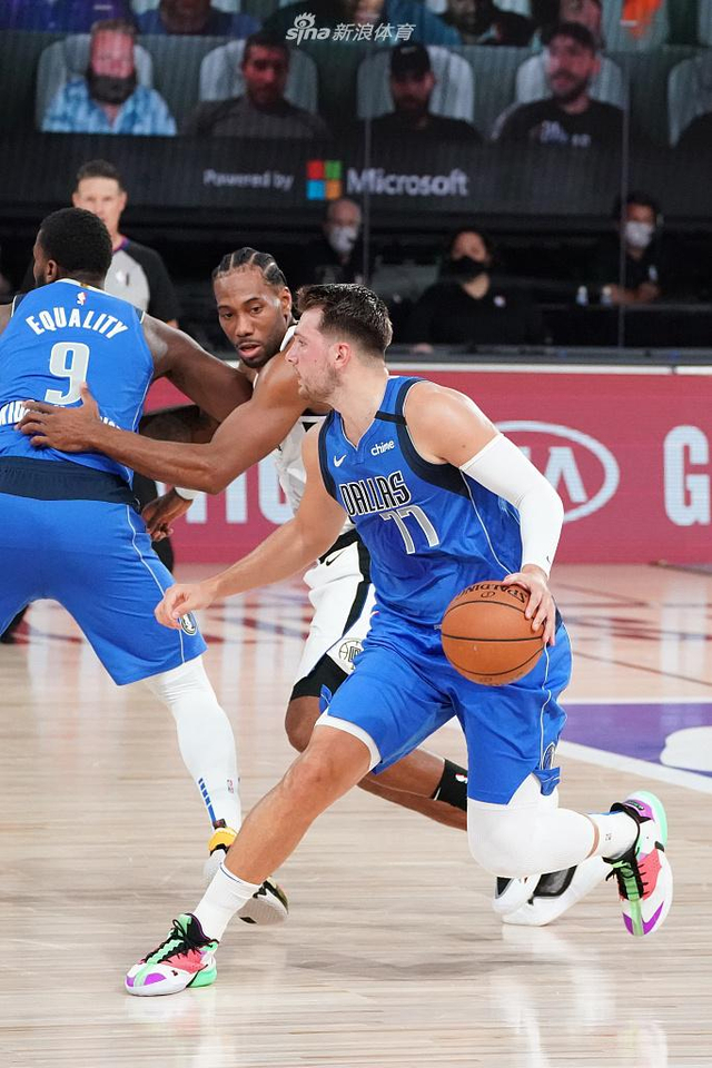 也是国足战 也是国足战