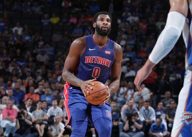 充满悬念和 充满悬念和