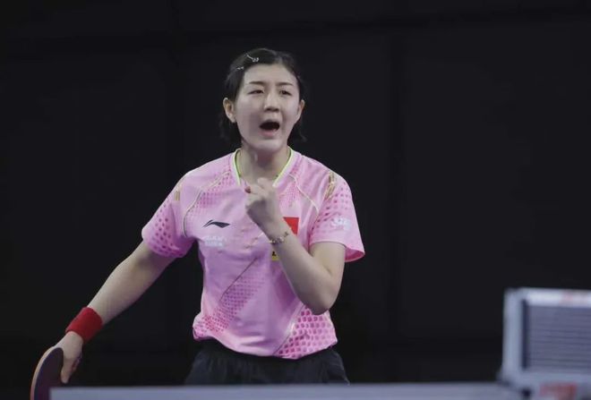 莱万分享了 莱万分享了