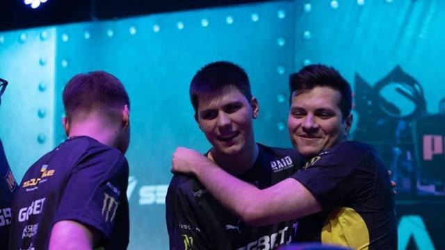 而是凭借顽 而是凭借顽