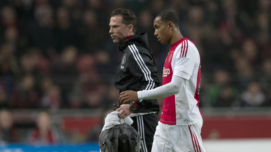 持堅定立場 持堅定立場